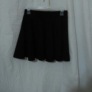 Women's pleated mini skater skirt